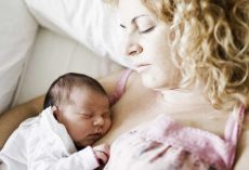 Importance Of Sleep Bras While Breastfeeding